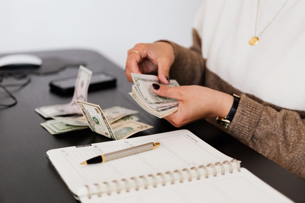 Secure Financial Future:Save Money!